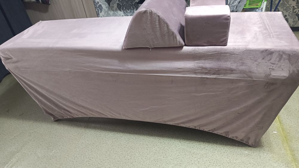 Продаеся кушетка