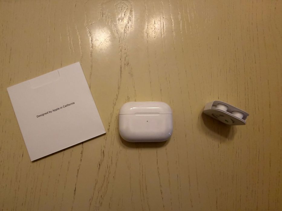 Слушалки - AirPods Pro 1st Generation