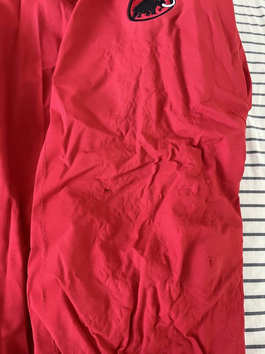 Оригинално дамско водонепромокаемо яке Mammut размер М