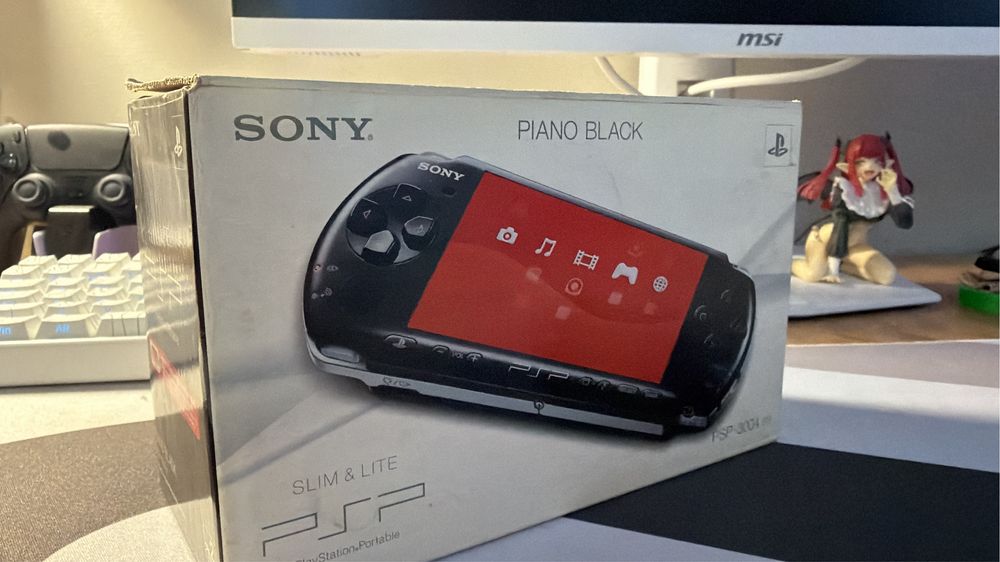 PSP Slim 3004 в отличном состоянии
