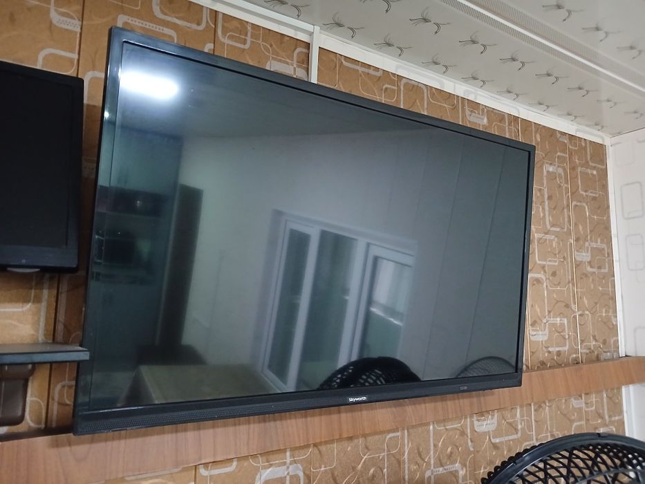 Телевизор 32 НЕ смарт