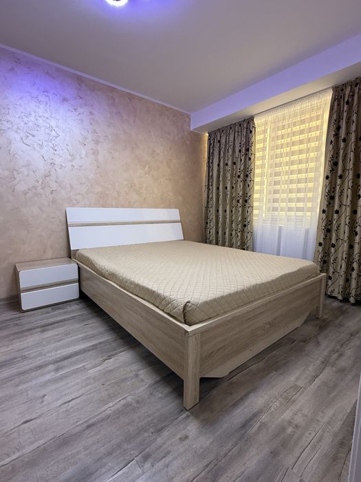 Inchiriez apartament!!