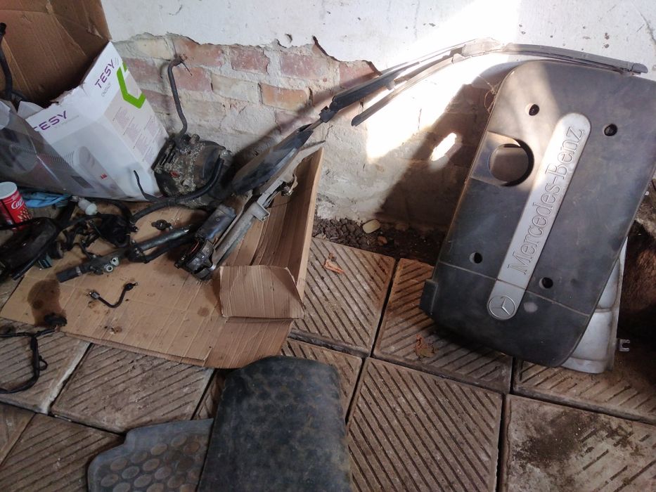 Mercedes E220 на части