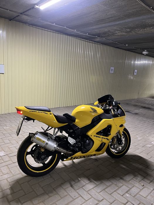 Honda cbr 929rr fireblade