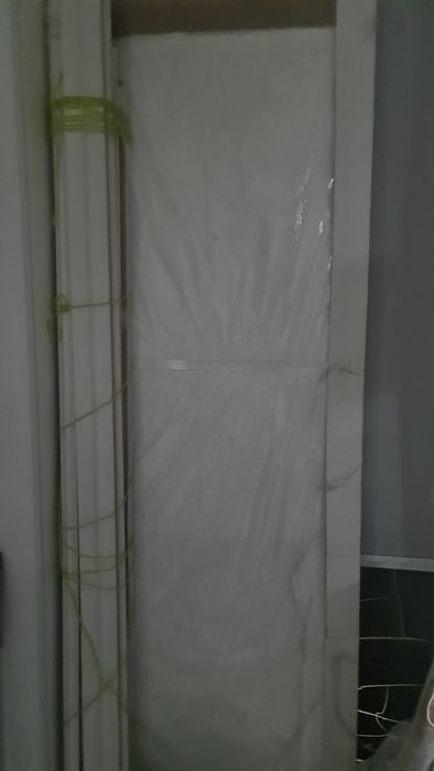 Межкомнатная дверь белого цвета