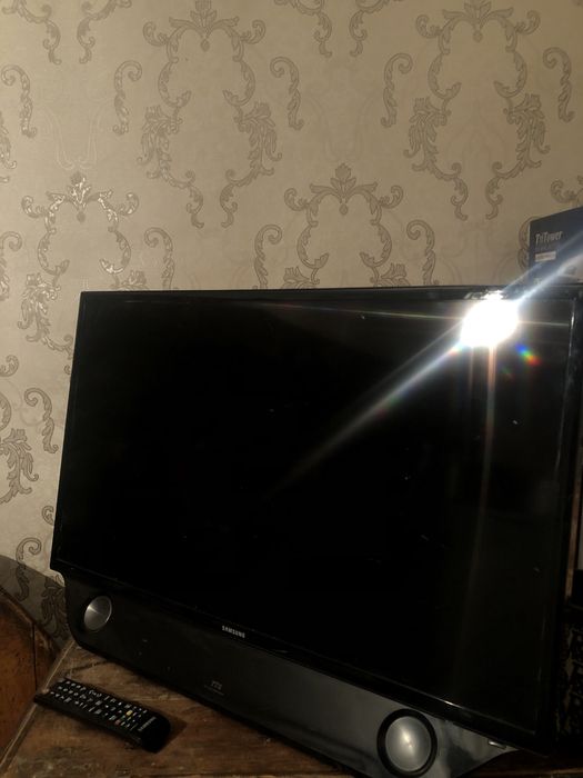 Продам телевизор самсунг с хорошей акустикой