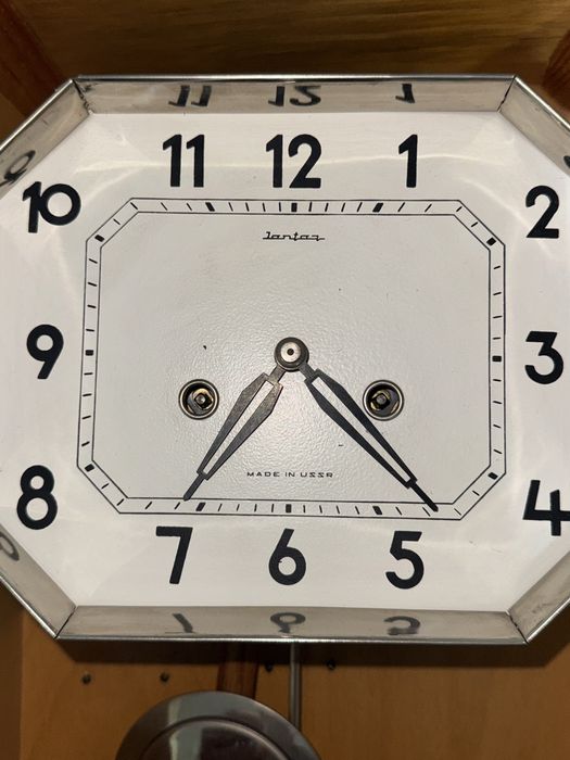 Настенные часы советских времен аникварит рабочие ключ внутри