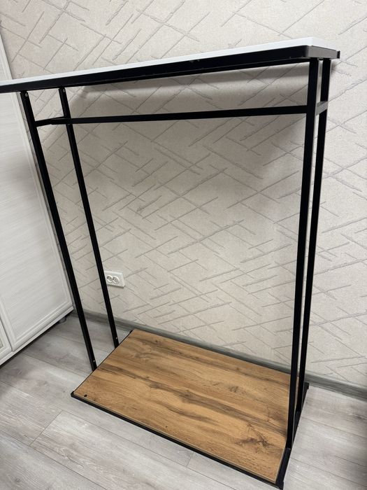 Продам рейл вешалку для одежды