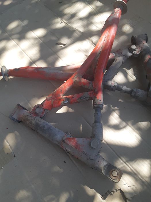 Запчасти на приору.