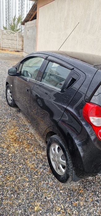 Спарк 2012 йил срочна сотилади