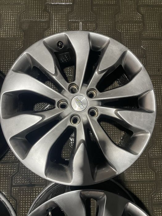 19 saka diska 4 dona