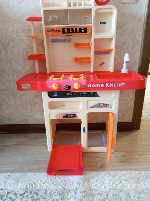 Продам кухню детскую