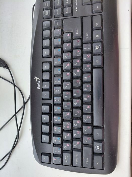 Монитор Самсунг и клавиатура!