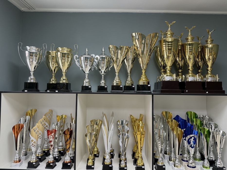 Кубки, призы из стекла, плакетки