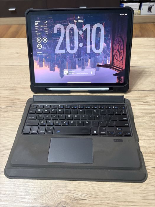 Калъф с Bluetooth клавиатура и тъчпад Apple iPad Pro 11”