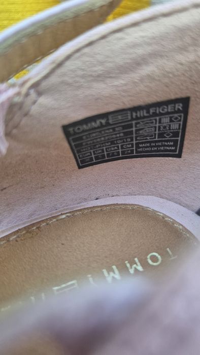 Обувки tommy hilfiger 38 размер 24 см