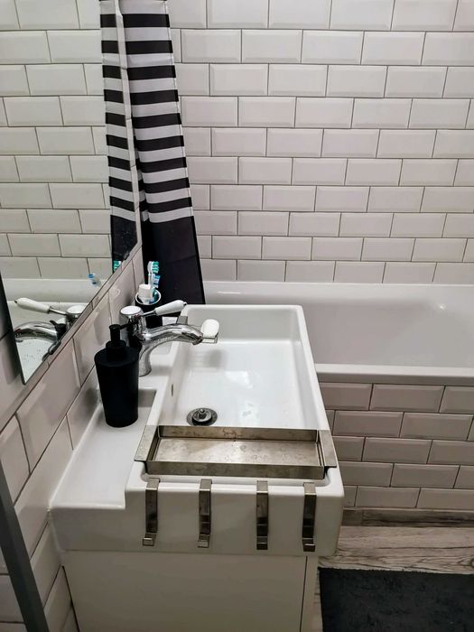 Predeal 2 camere, curte, vedere, renovat, cont vechi Airbnb/Booking