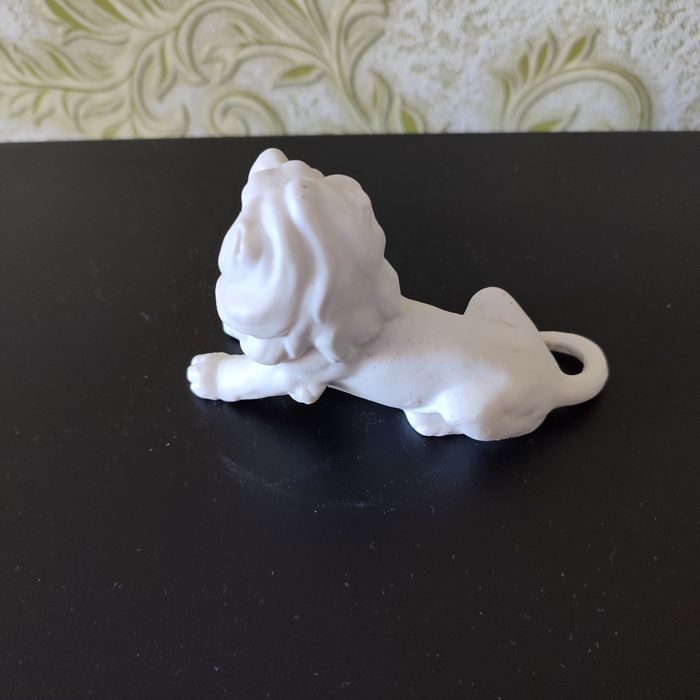 Статуэтки фарфоровые старинные