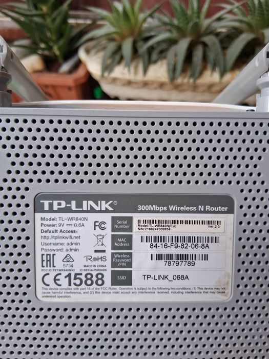 Vînd două routere wireless