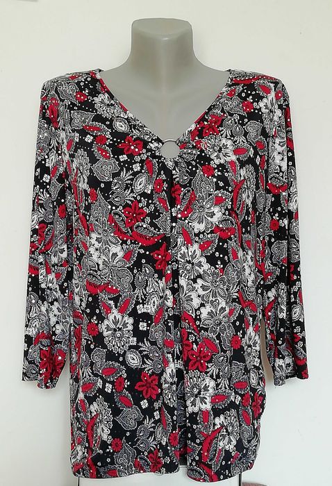 Нова елегантна цветна блуза XL