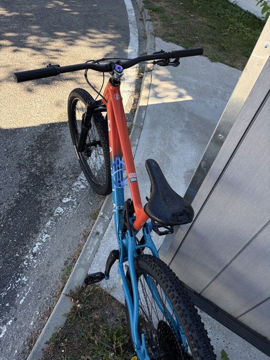 Bicicleta Marin Rift Zone1 27.5 (2023)