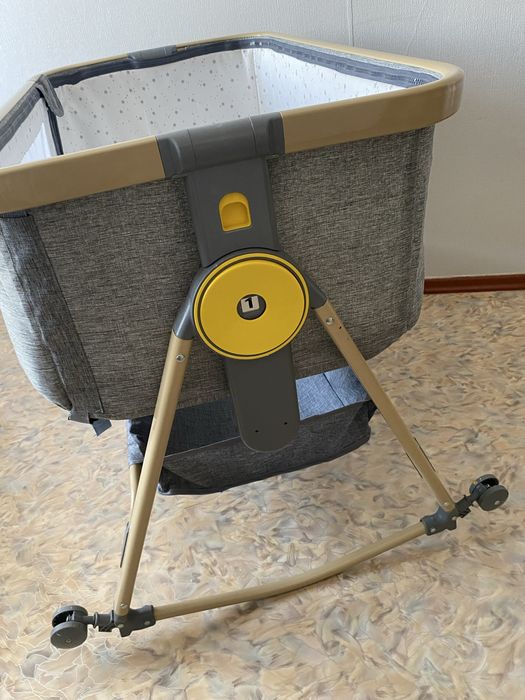 Продам детскую кроватку