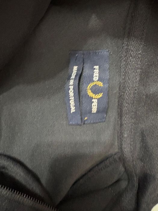 Hanorac Fred Perry ediție limitată mărime L, nou fără etichetă