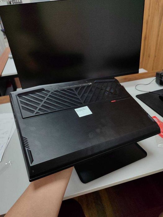 HP Omen i7-10750H