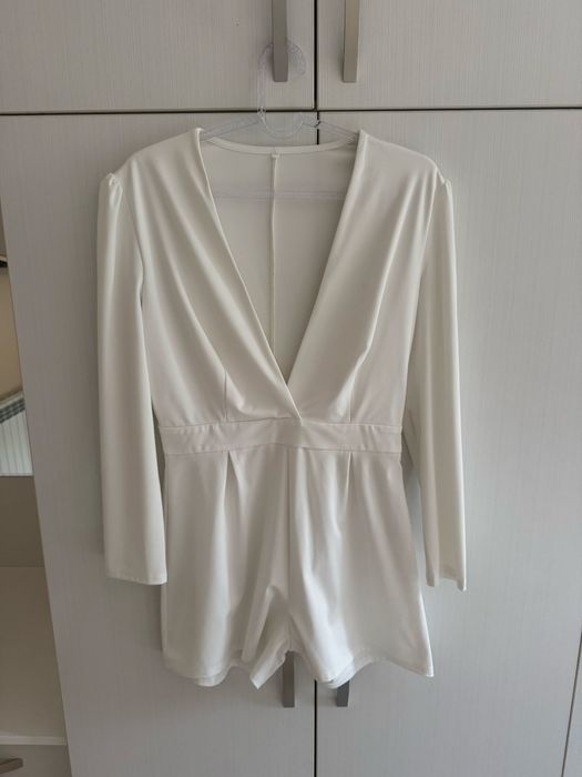 Разпродажба на находки DKNY и други