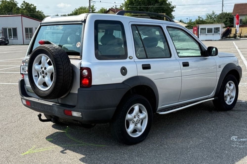 Dezmembrez Land Rover Freelander 2.0 Diesel