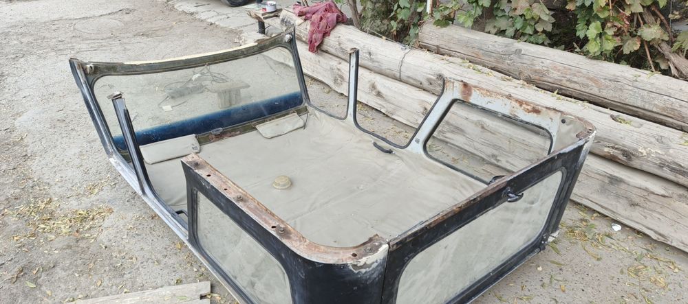 Уаз Том (крыша) 31514 сотилади