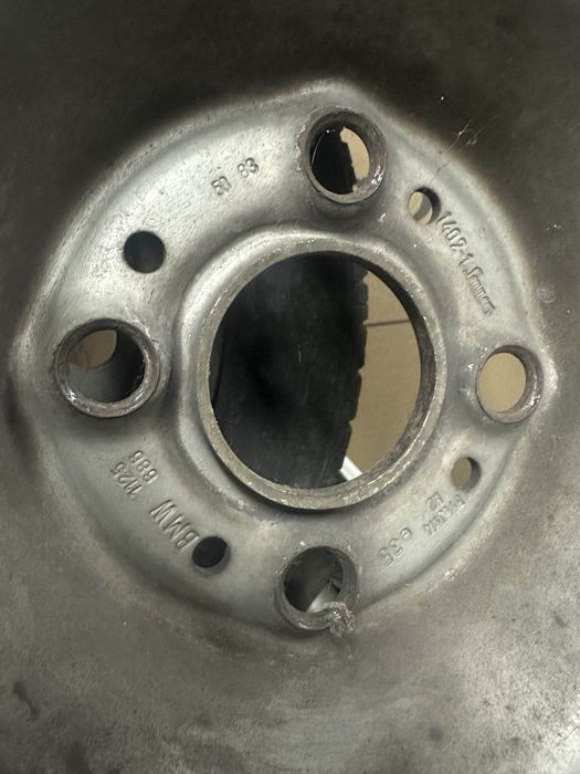 14 джанти с гуми от BMW e30