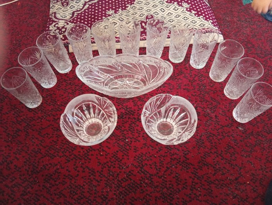 Посуда хрустальная советская.