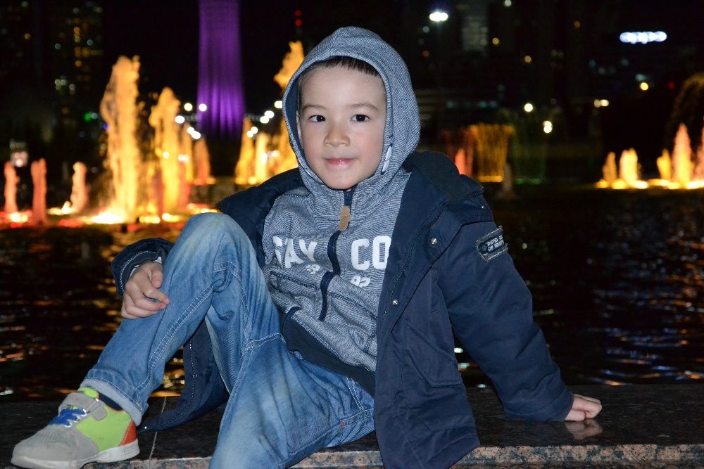 Nikon D3100 с объективом 18-105 мм