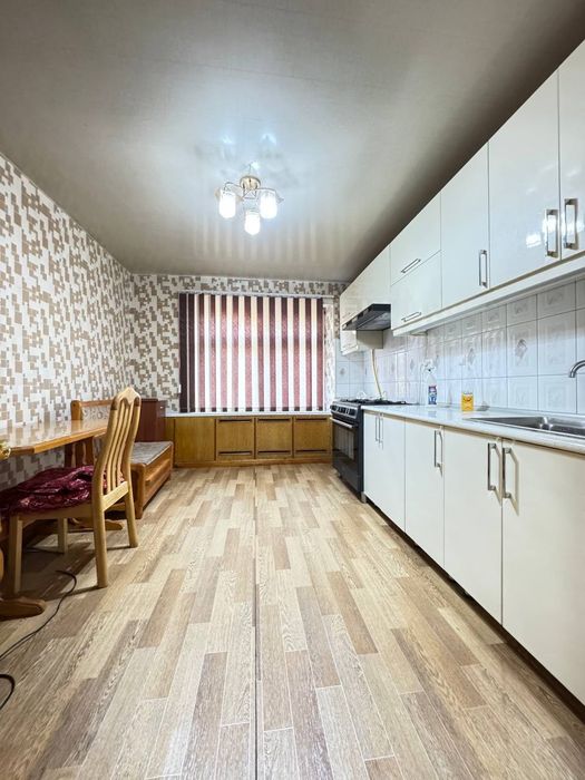 Продается Чиланзар 4 квартал 3/2/4. Балкон 2*6