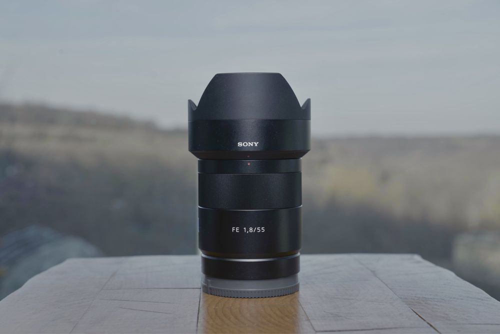 Sony FE 55mm f1.8 обектив