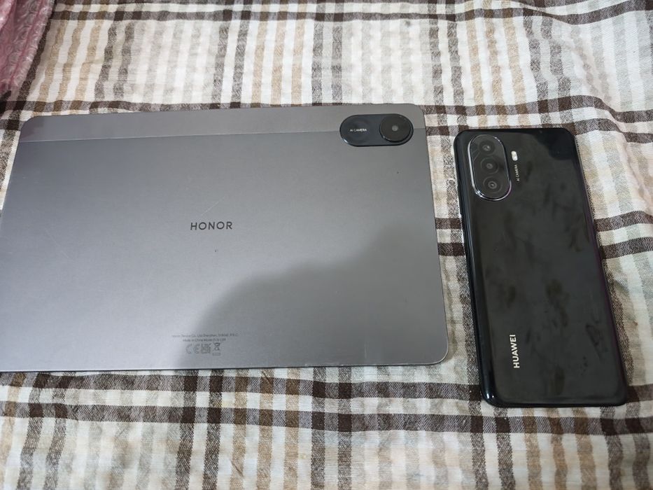 Tableta honor și huawei y70