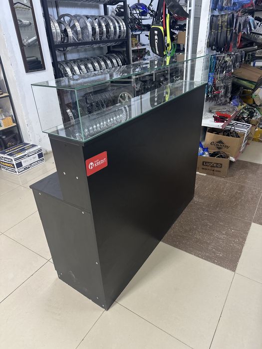 Стол для ресепшна