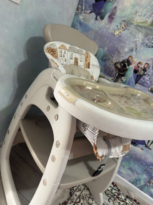 Стульчик для кормления.Новая