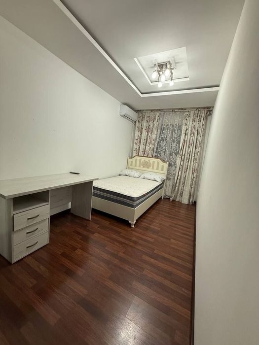 Срочно! Отличная квартира 88м2 на Садыка Азимова!4в3/3/5