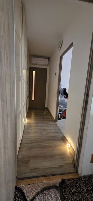 Apartament de vanzare  decomandat cf 1 Lebada 5 colturi