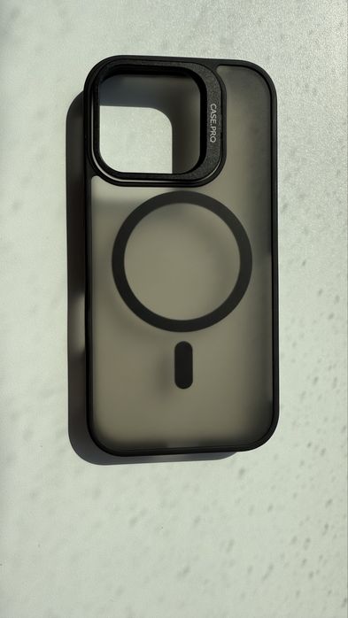 Чехол на Айфон 16 Про