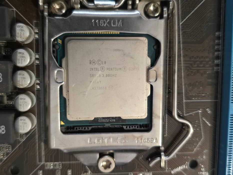 Placa de baza ASUS P8H61-M LX R2.0 + procesor Intel G2030