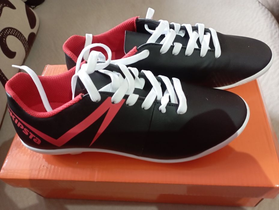 Детски бутонки 35 номер