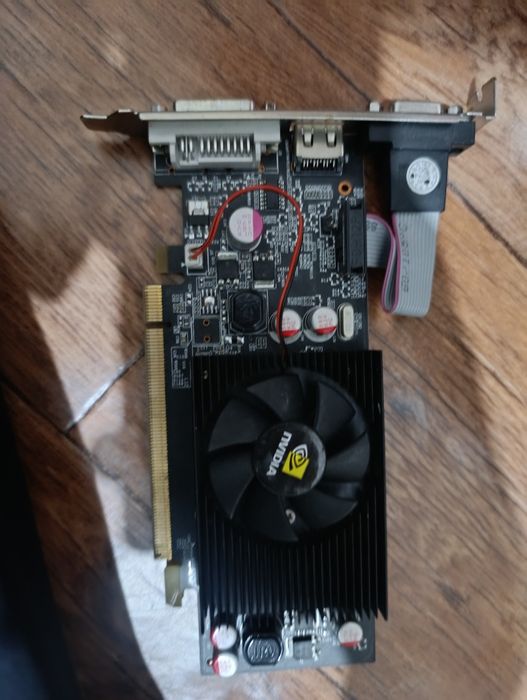 Продам видио карту