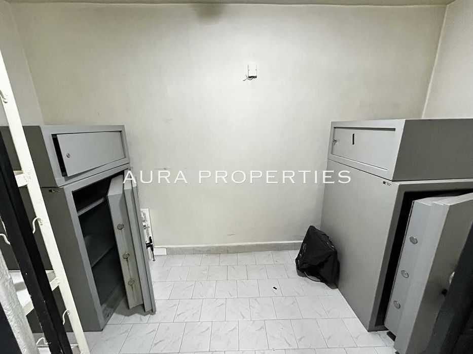 Разград / Магазин, идеален център