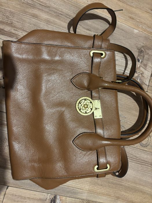 Guess luxe чанта