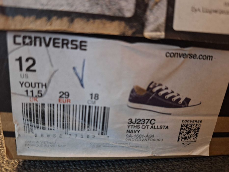 Детски кецове Converse 29 номер, като нови ЗАПАЗЕНИ
