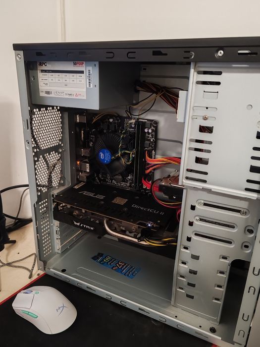 Vând/schimb unitate pc