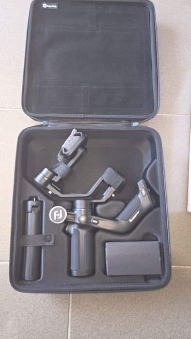 Продавам чисто нов стабилизатор за инфлуенсъри и два телефона самсунг А14 5G S9+Duos sim